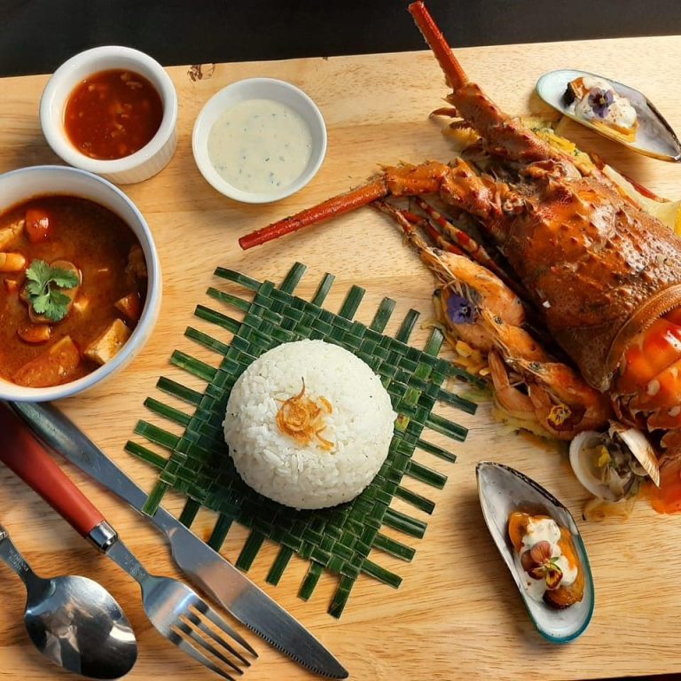 Grilled Lobster with Thai Sauce made by Group 4 MTB 5 B